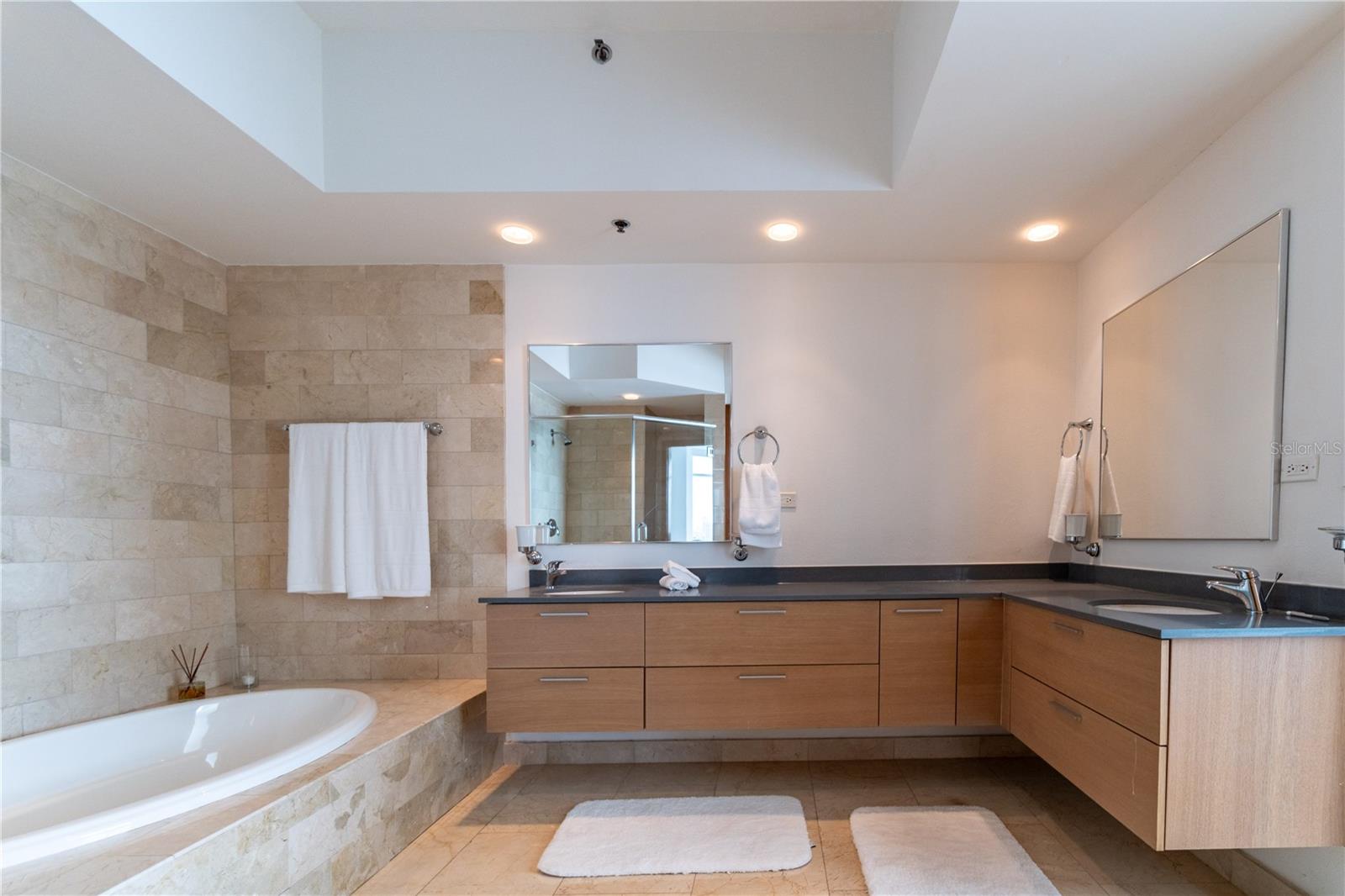 PASEO CARIBE - Residential