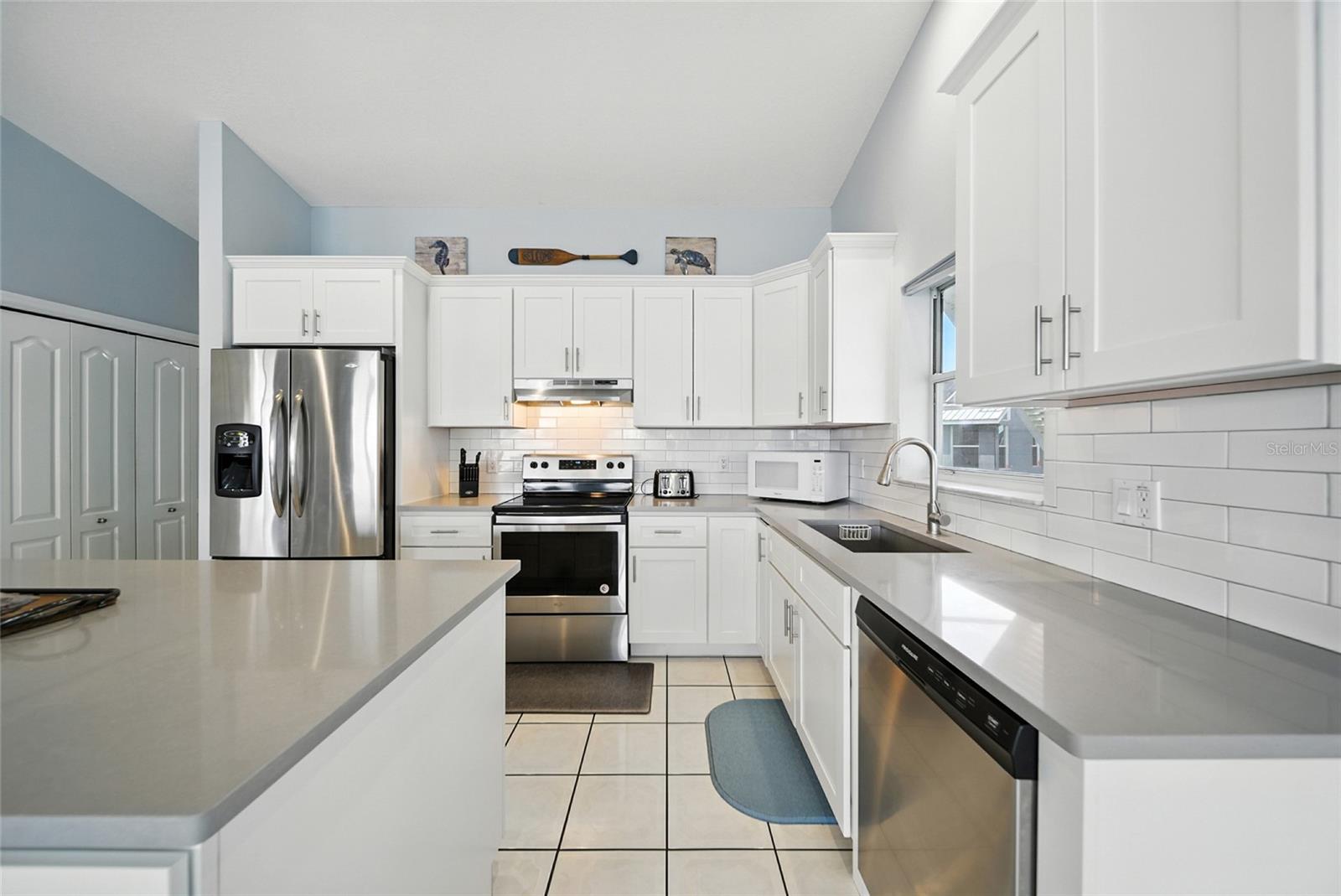 CRYSTAL SHORE ESTATES - Residential