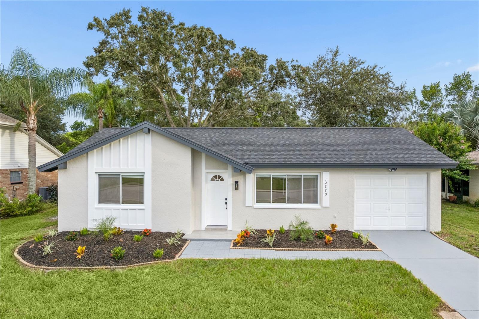 12220 MEADOWBROOK LANE