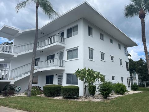 11201 80TH AVENUE 201 SEMINOLE FL 33772