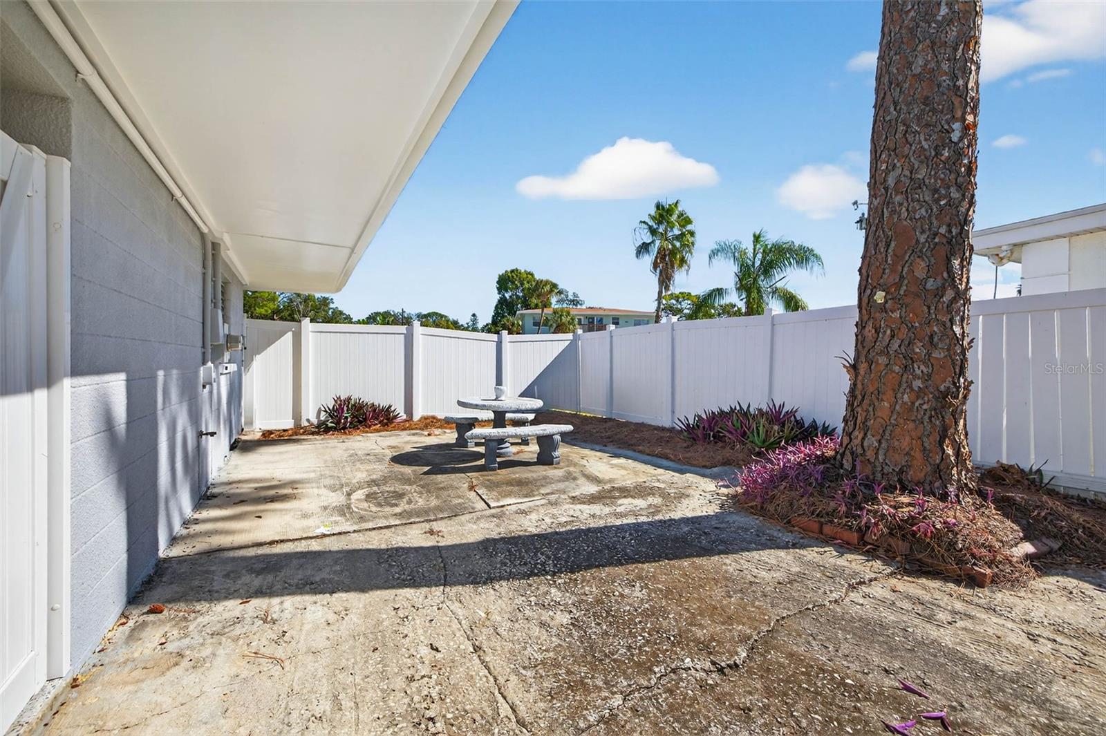 SHORE ACRES BUTTERFLY LAKE REP - Residential