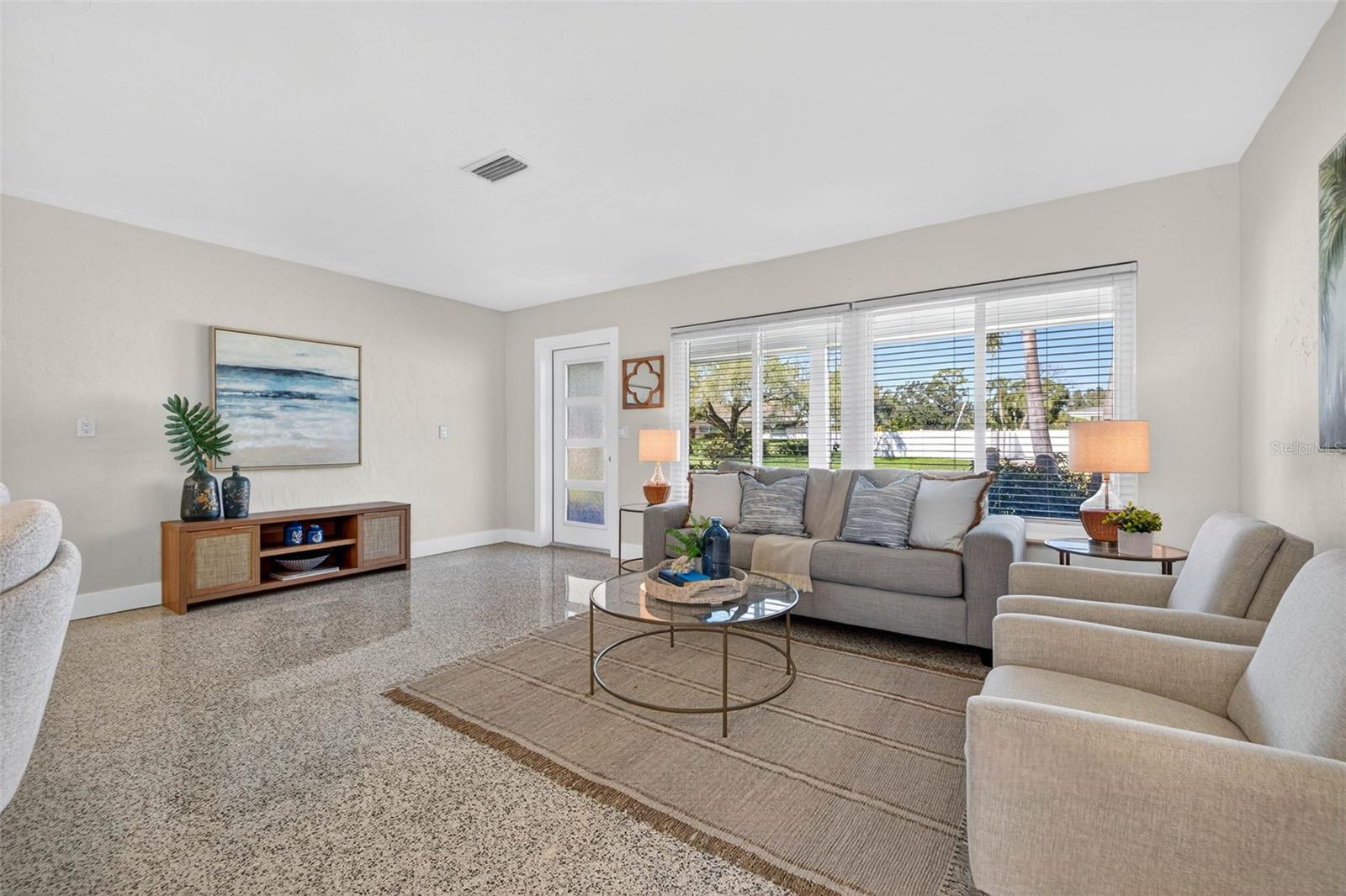 4896 VENETIAN PLACE NE