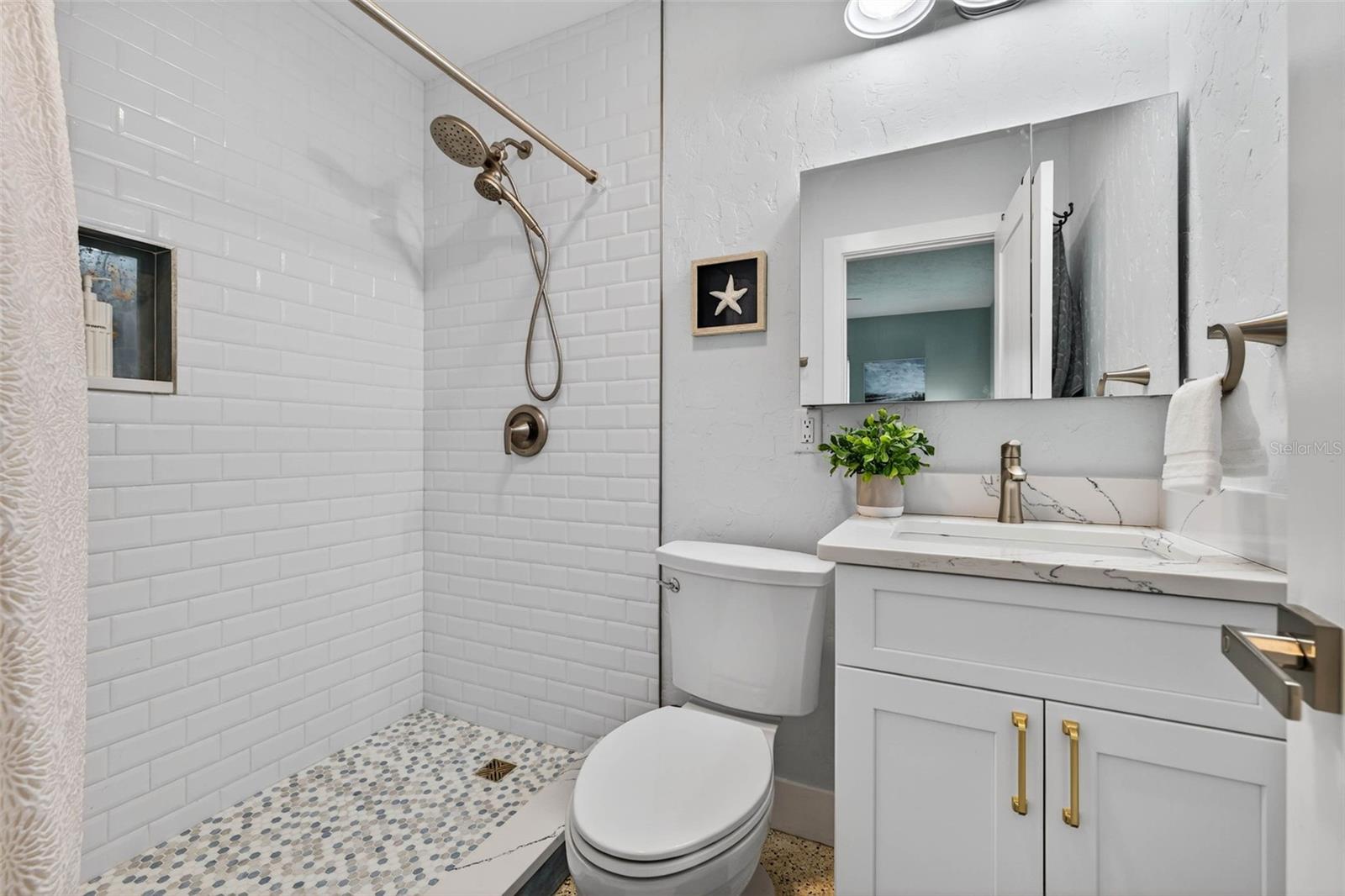 SHORE ACRES BUTTERFLY LAKE REP - Residential