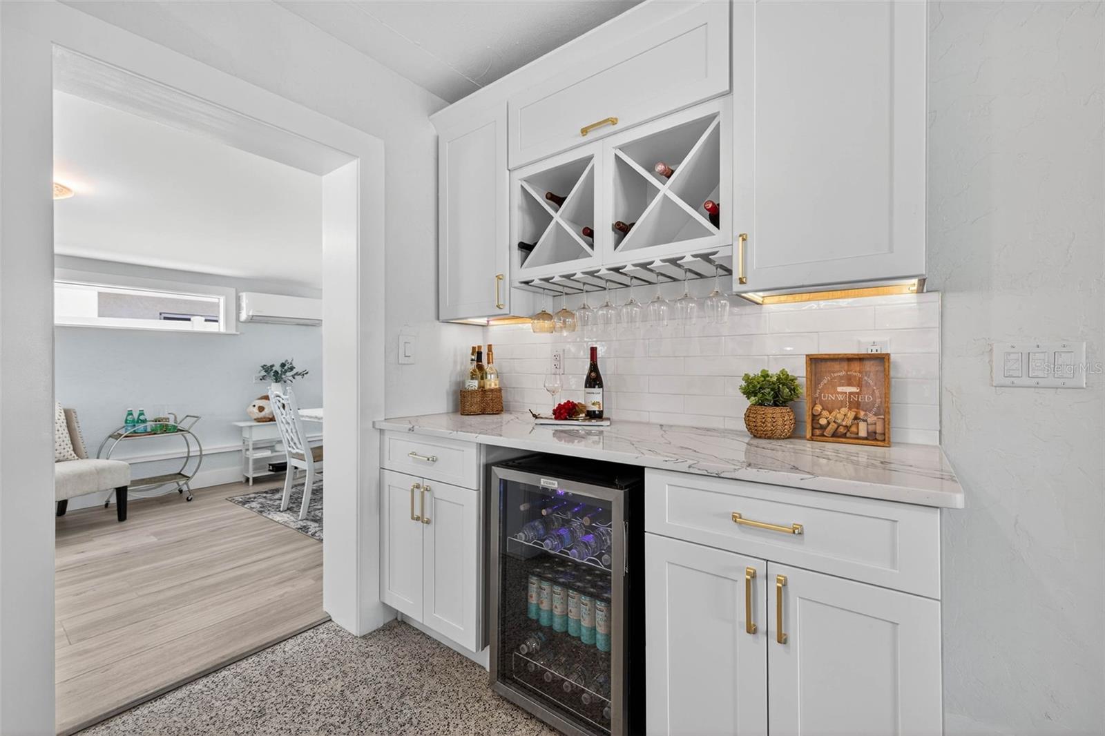 SHORE ACRES BUTTERFLY LAKE REP - Residential