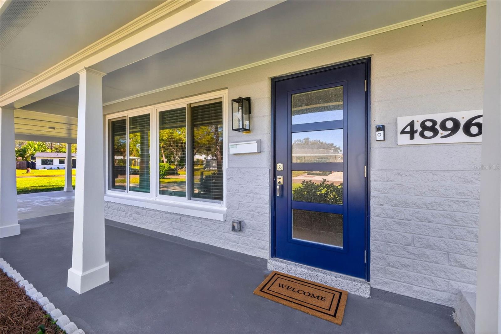 4896 VENETIAN PLACE NE