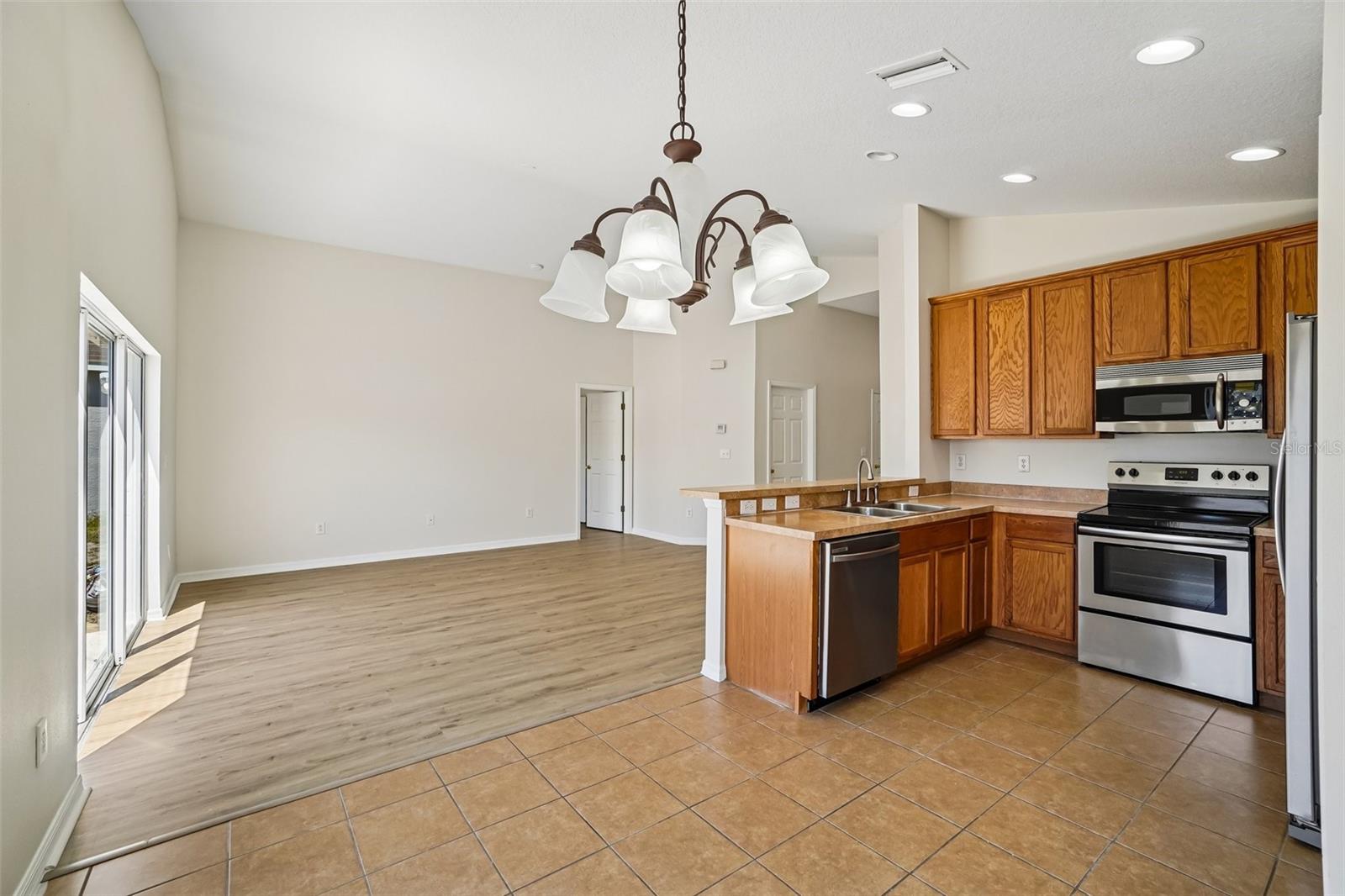 SOUTH BAY LAKES UNIT 2 - Residential