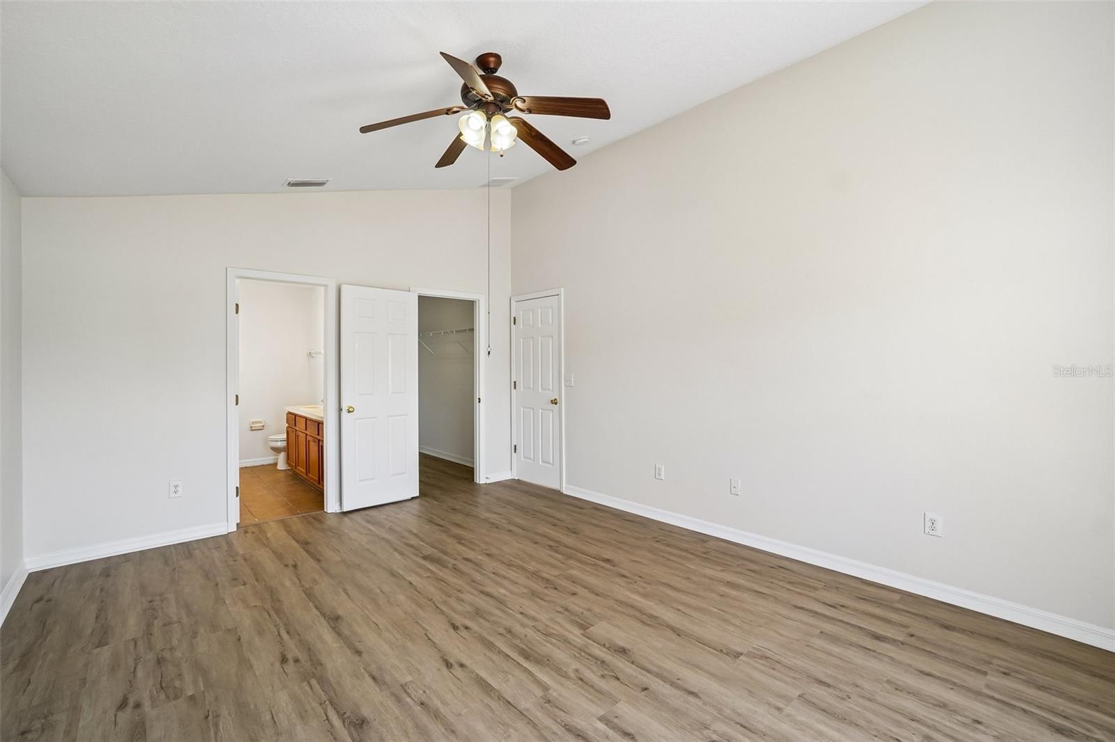 SOUTH BAY LAKES UNIT 2 - Residential