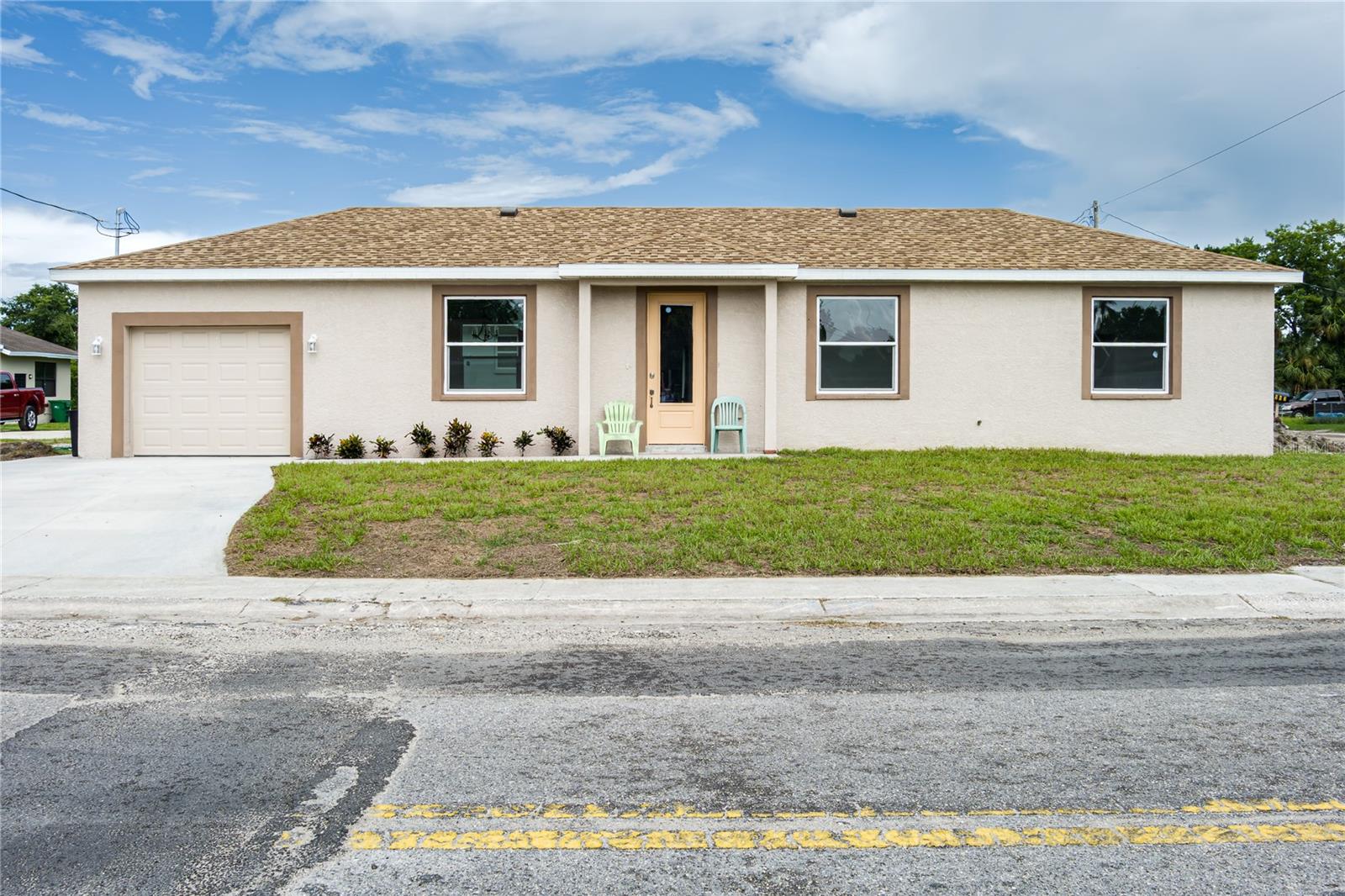 Custom built completed in 2025 home, 3 bedrooms, 2 baths and NO DEED RESTRICTIONS, NO FLOOD INSURANCE!! Granite counter tops, luxury vinyl flooring throughout, crown molding and a 20x22 great room with kitchen, dining and gather area. Inside laundry room. One car garage, close to schools and easy commute to St. Pete.