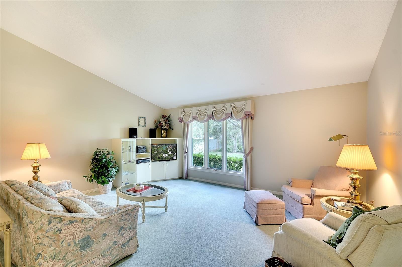 LAKESHORE VILLAGE SOUTH - Residential