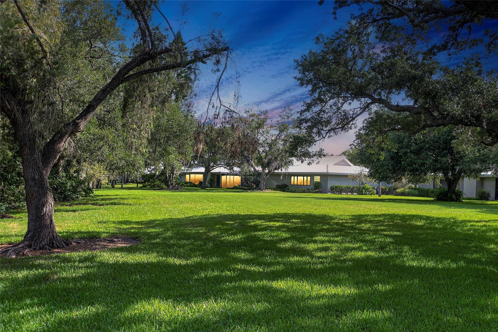 LAKESHORE VILLAGE SOUTH - Residential