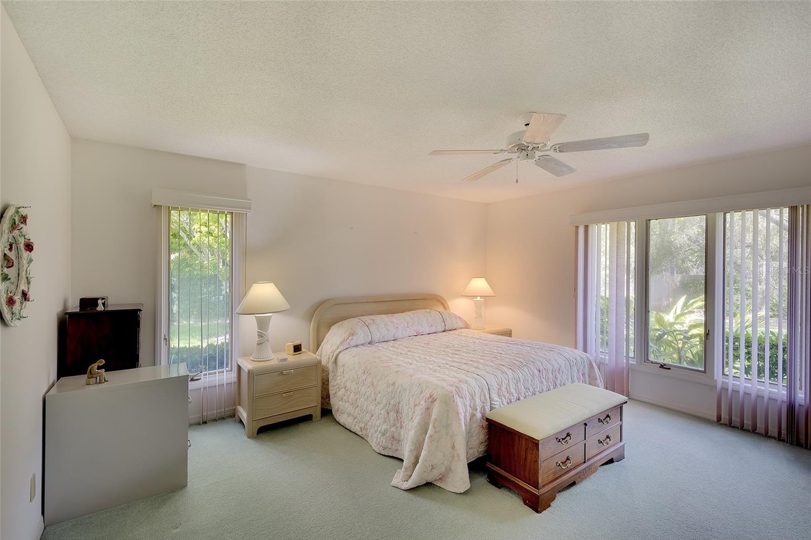 LAKESHORE VILLAGE SOUTH - Residential