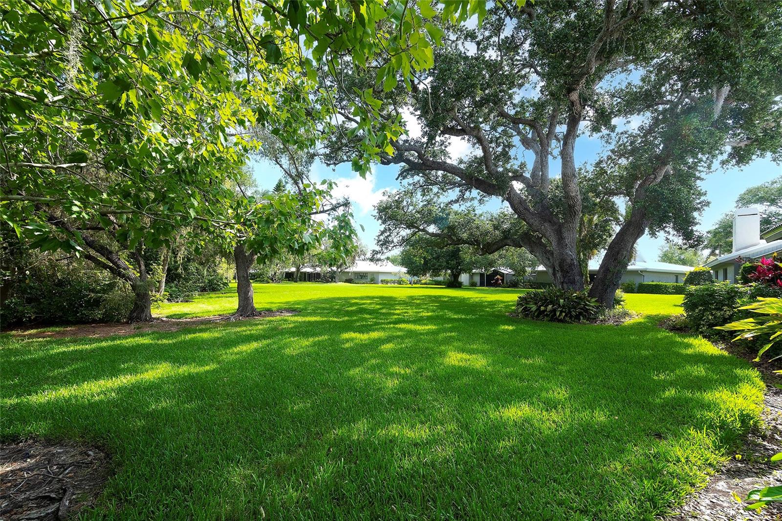 LAKESHORE VILLAGE SOUTH - Residential