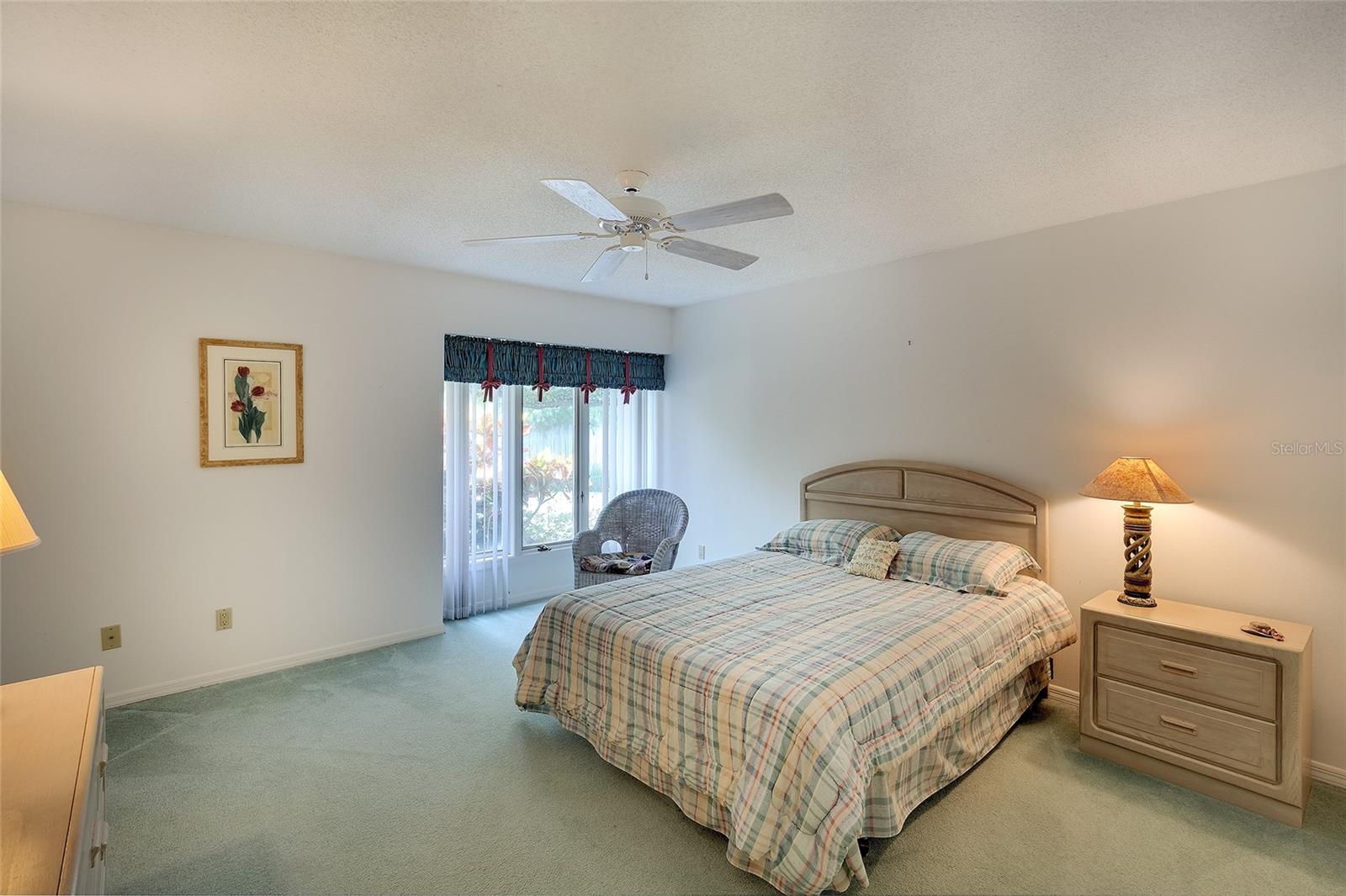 LAKESHORE VILLAGE SOUTH - Residential