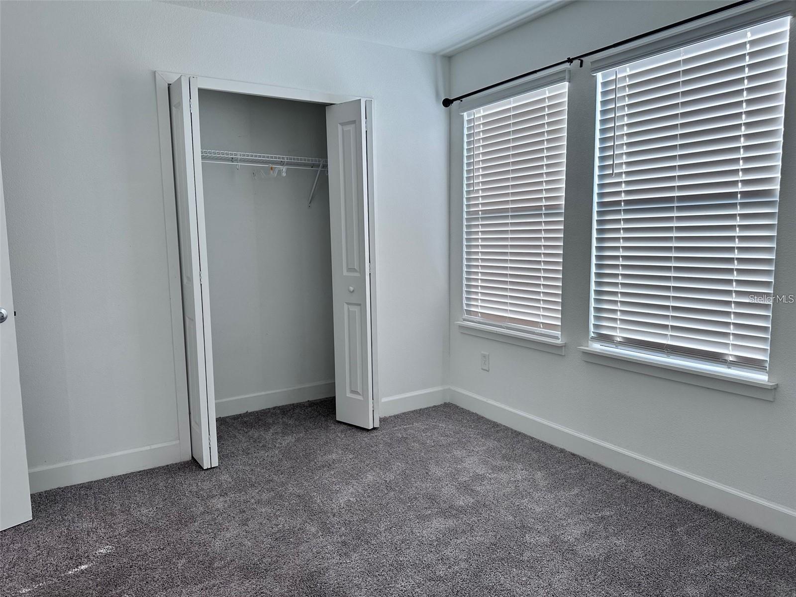 TERRA ESMERALDA - Residential Lease