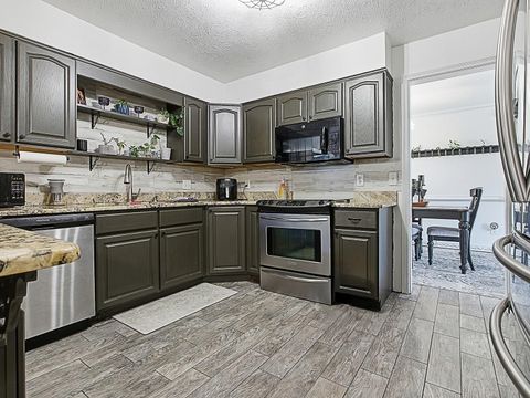 Tiny photo for 5329 Twin Palms Road, Fruitland Park, FL 34731 (MLS # G5106826)