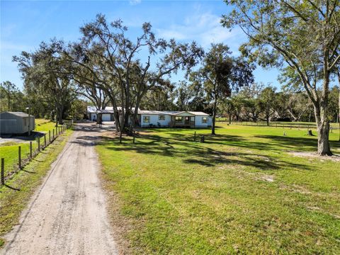 A home in LAKELAND