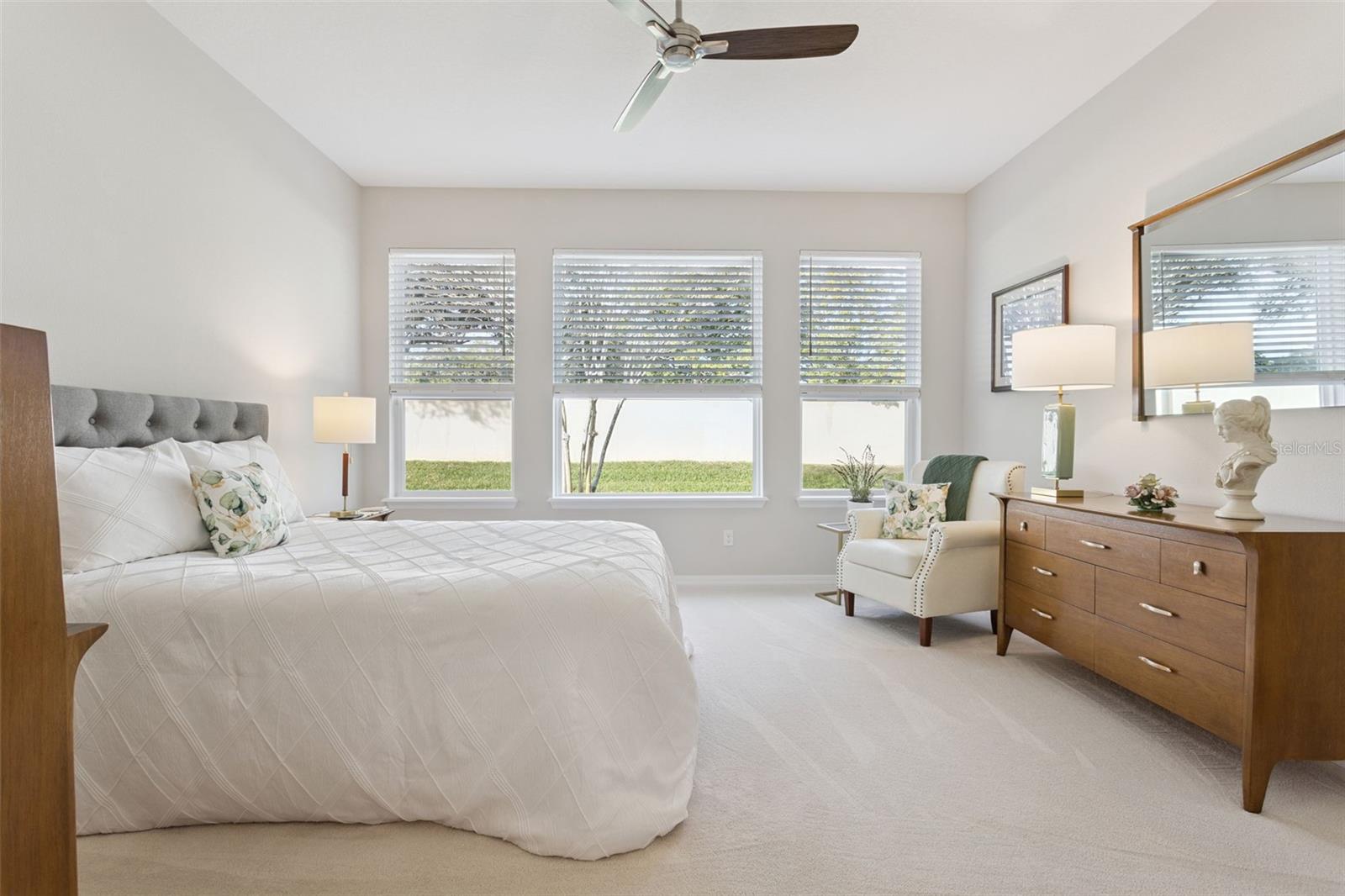 CASCADES/GROVELAND PH 4-1 - Residential