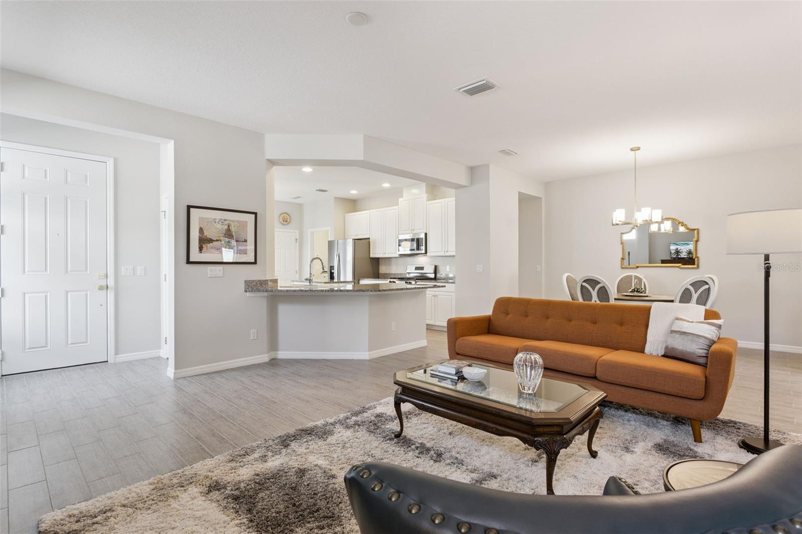 CASCADES/GROVELAND PH 4-1 - Residential