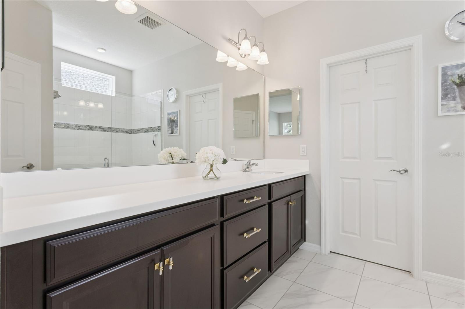 CASCADES/GROVELAND PH 4-1 - Residential