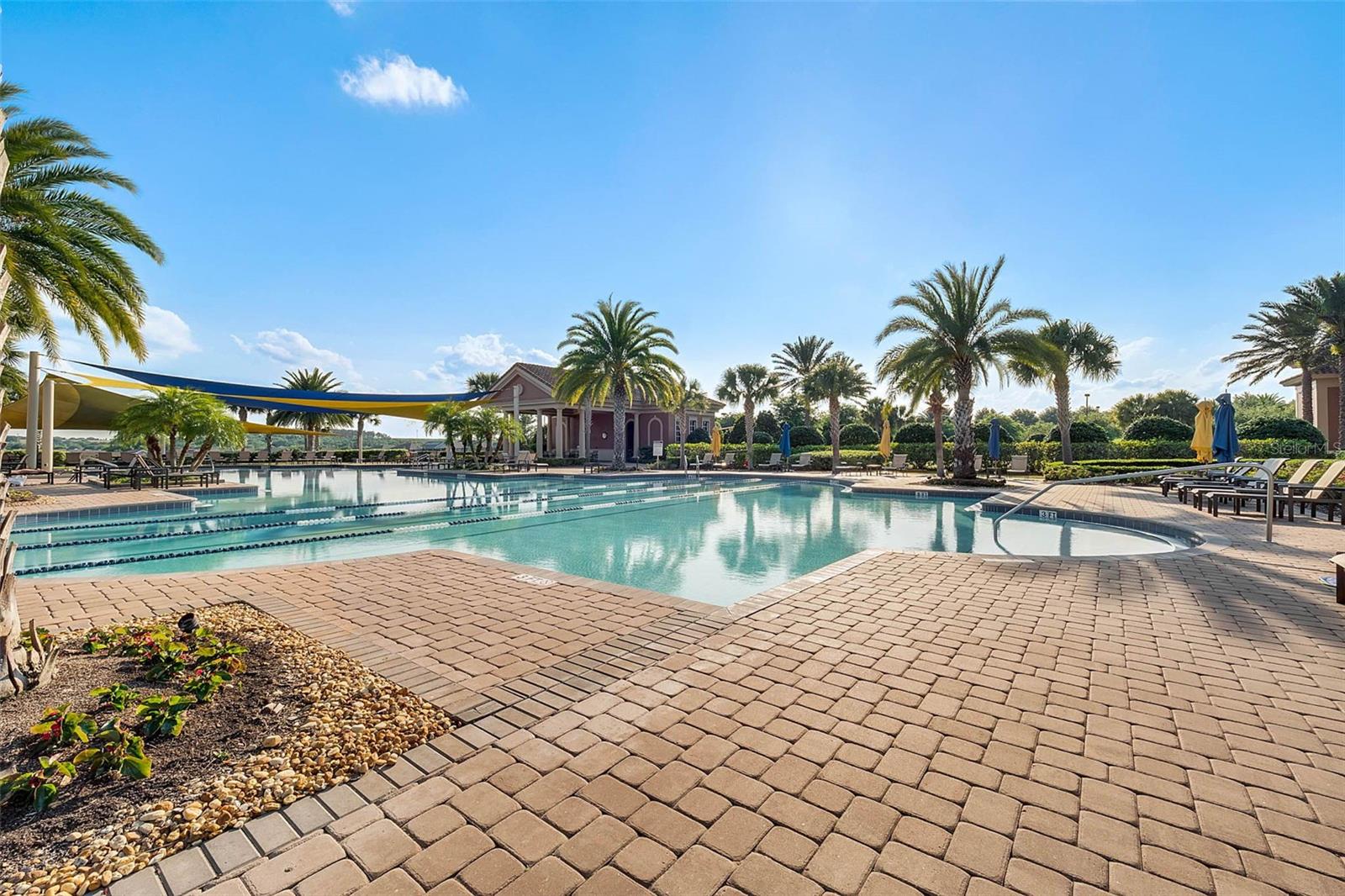 CASCADES/GROVELAND PH 4-1 - Residential