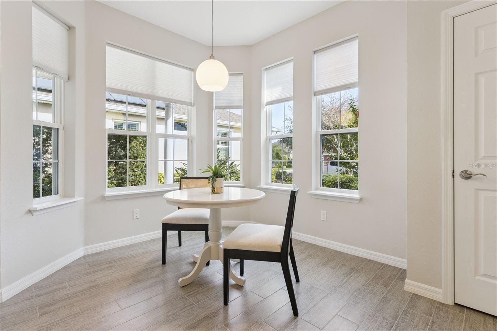 CASCADES/GROVELAND PH 4-1 - Residential