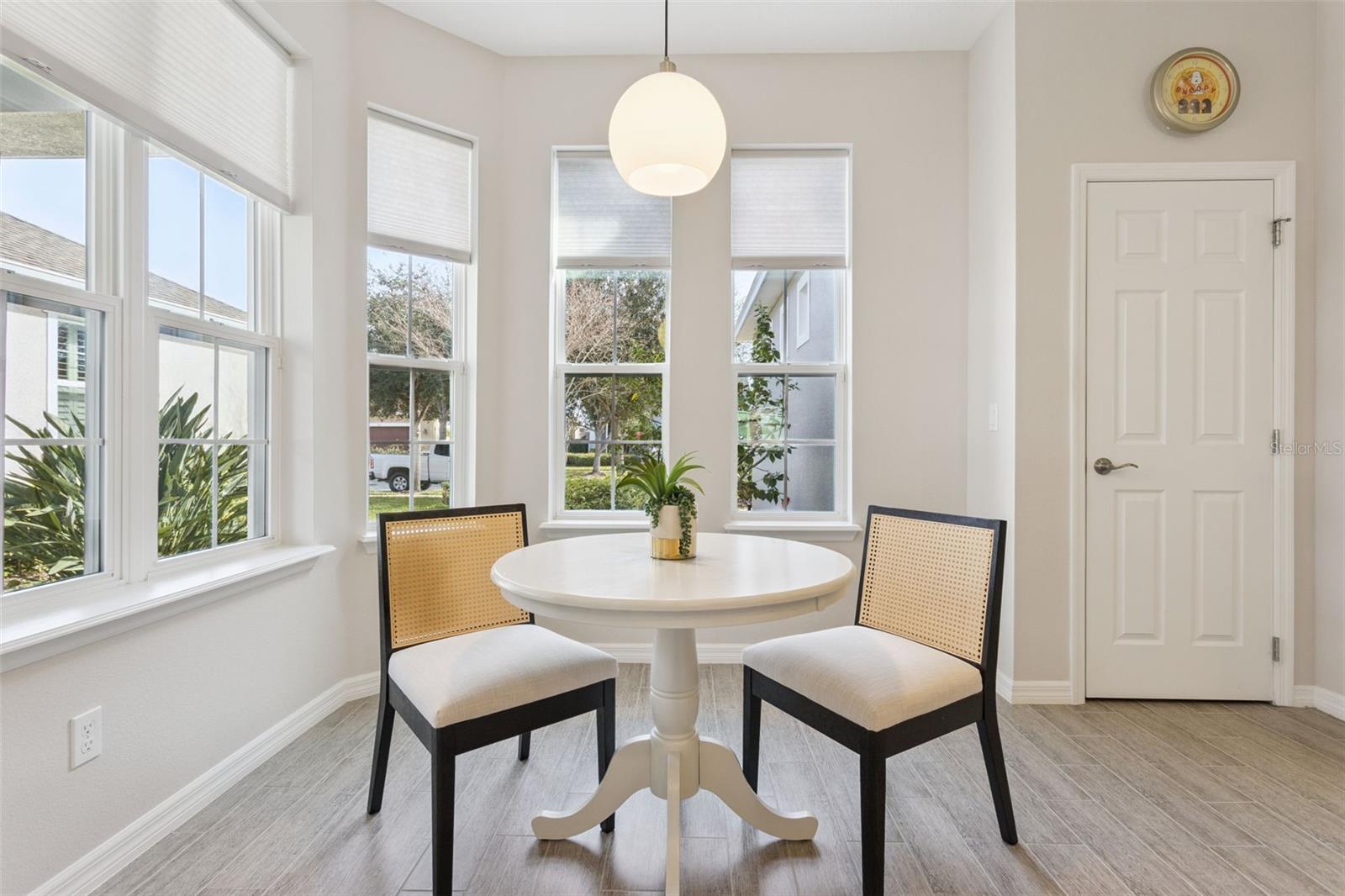 CASCADES/GROVELAND PH 4-1 - Residential