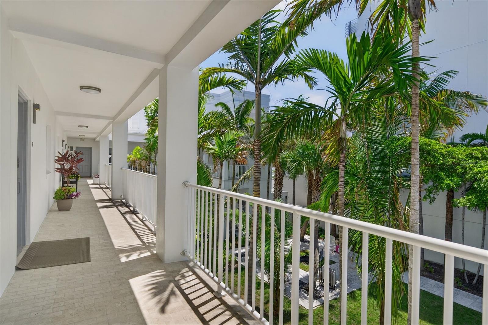 433 CENTRAL AVENUE