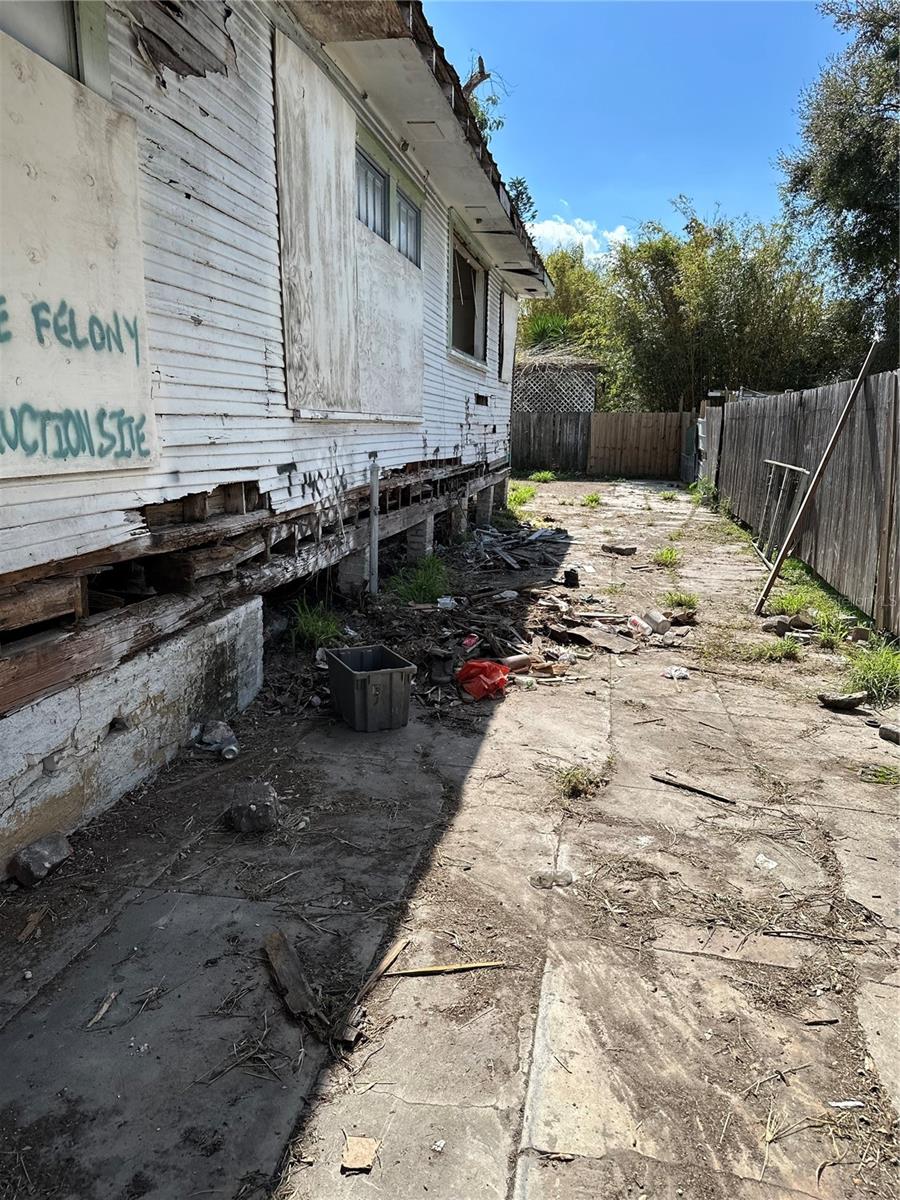 MC KAY MARY J - Residential