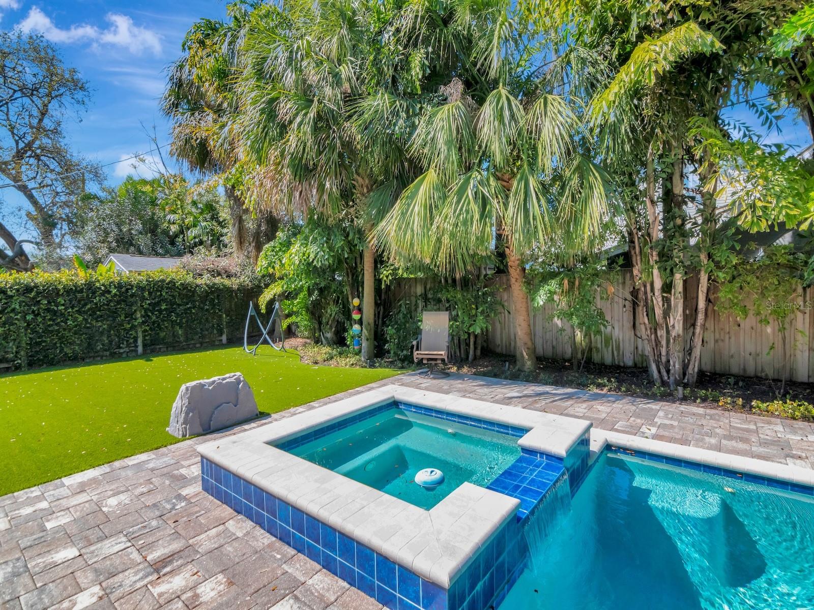 DAVIS ISLANDS PB10 PG52 TO 57 - Residential