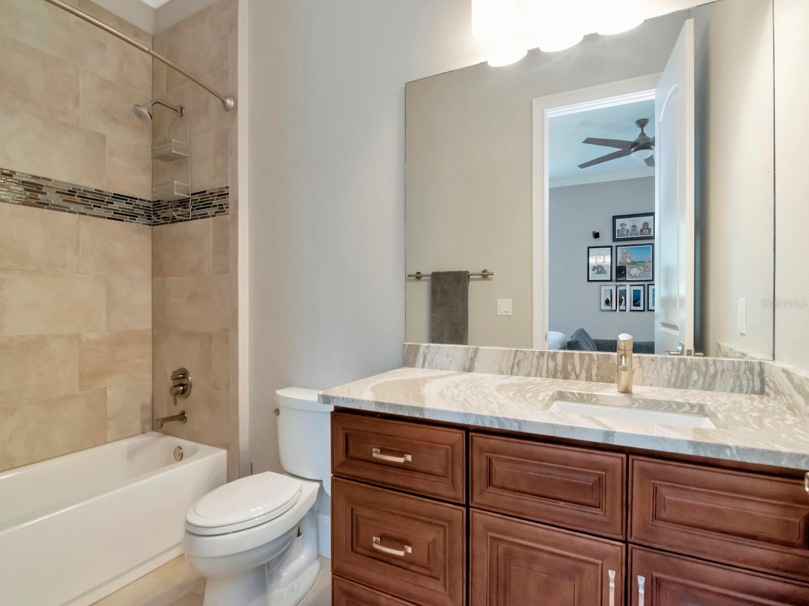 DAVIS ISLANDS PB10 PG52 TO 57 - Residential