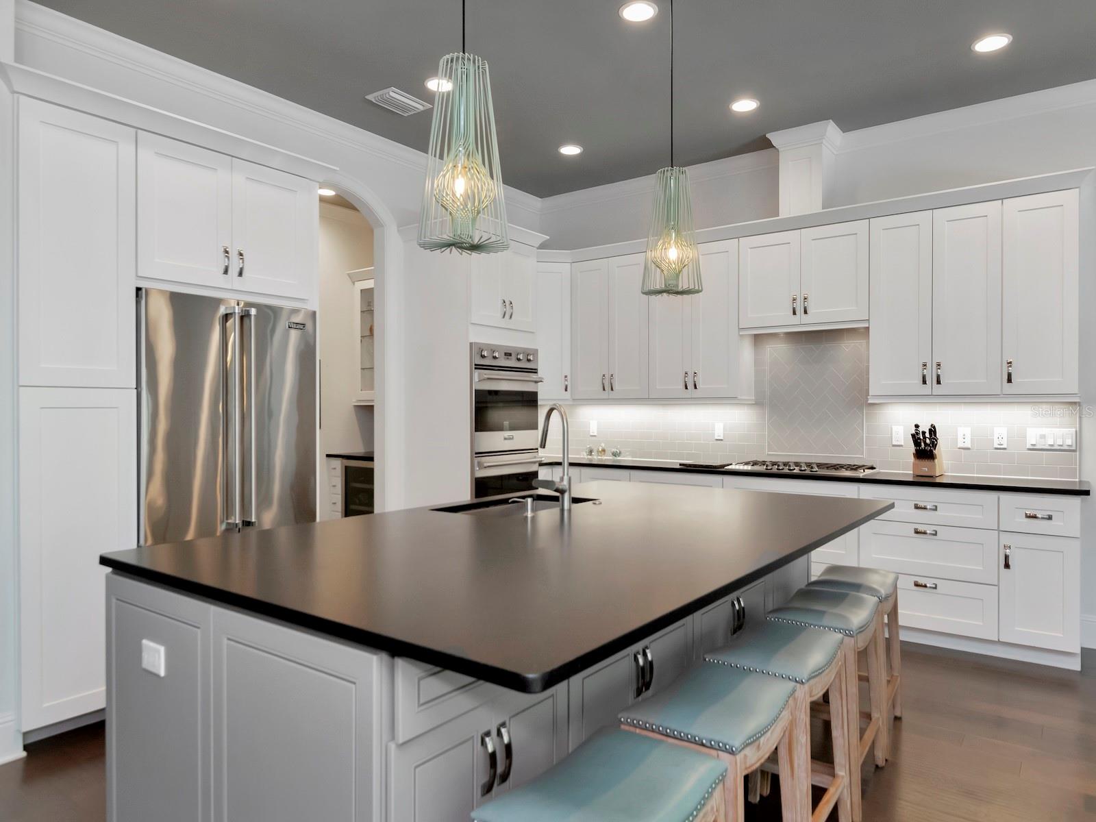 DAVIS ISLANDS PB10 PG52 TO 57 - Residential