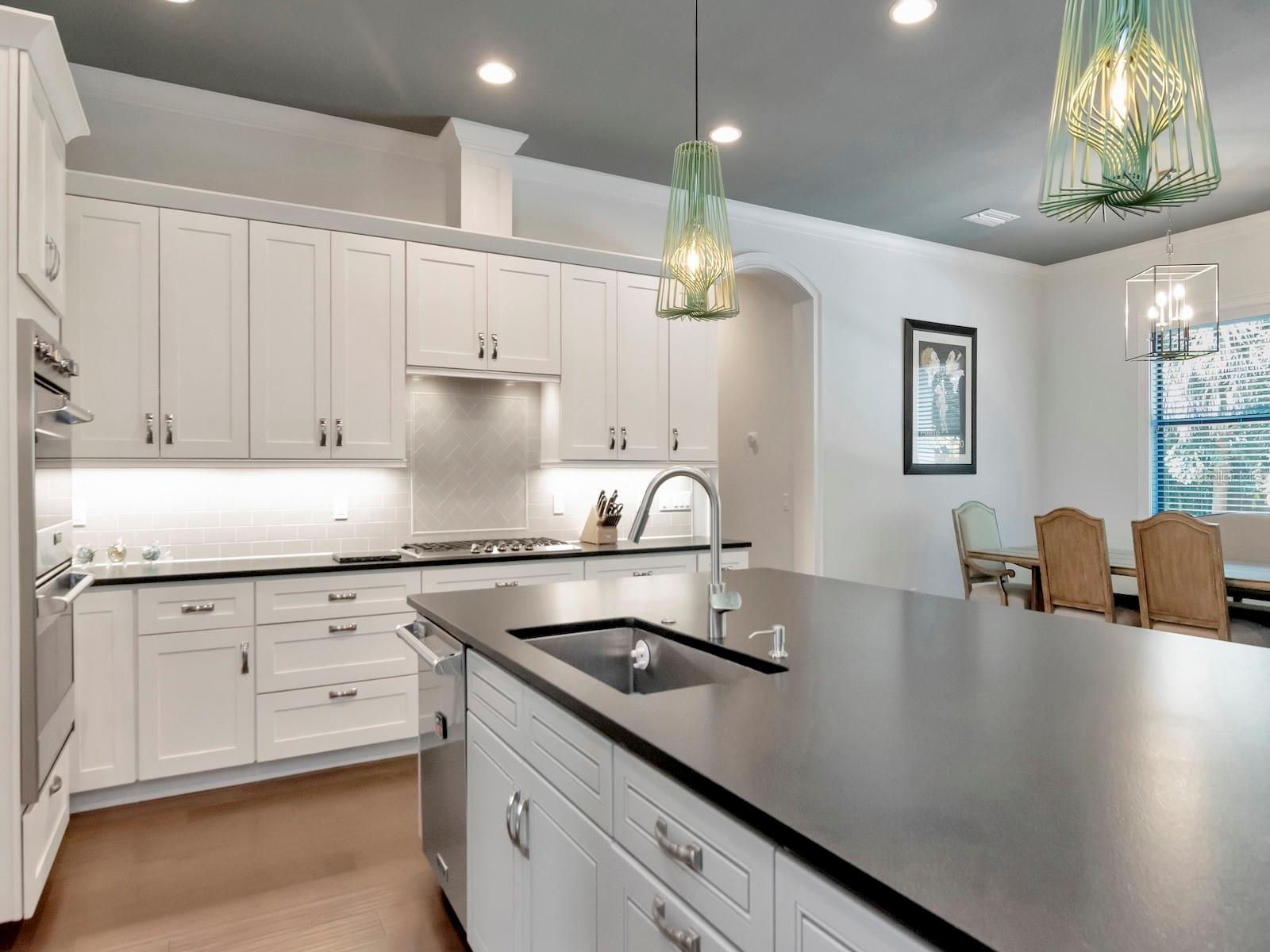 DAVIS ISLANDS PB10 PG52 TO 57 - Residential