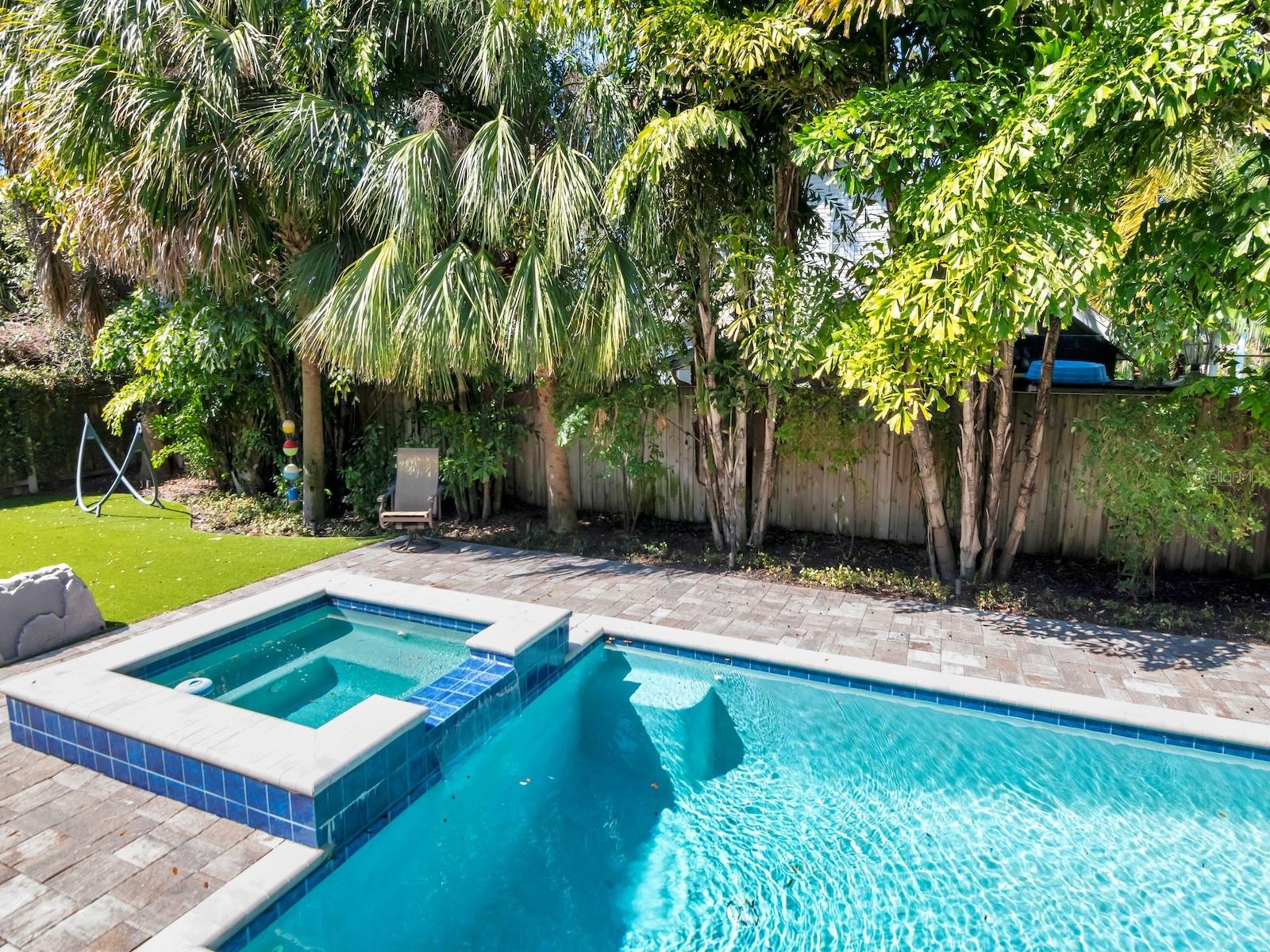 DAVIS ISLANDS PB10 PG52 TO 57 - Residential