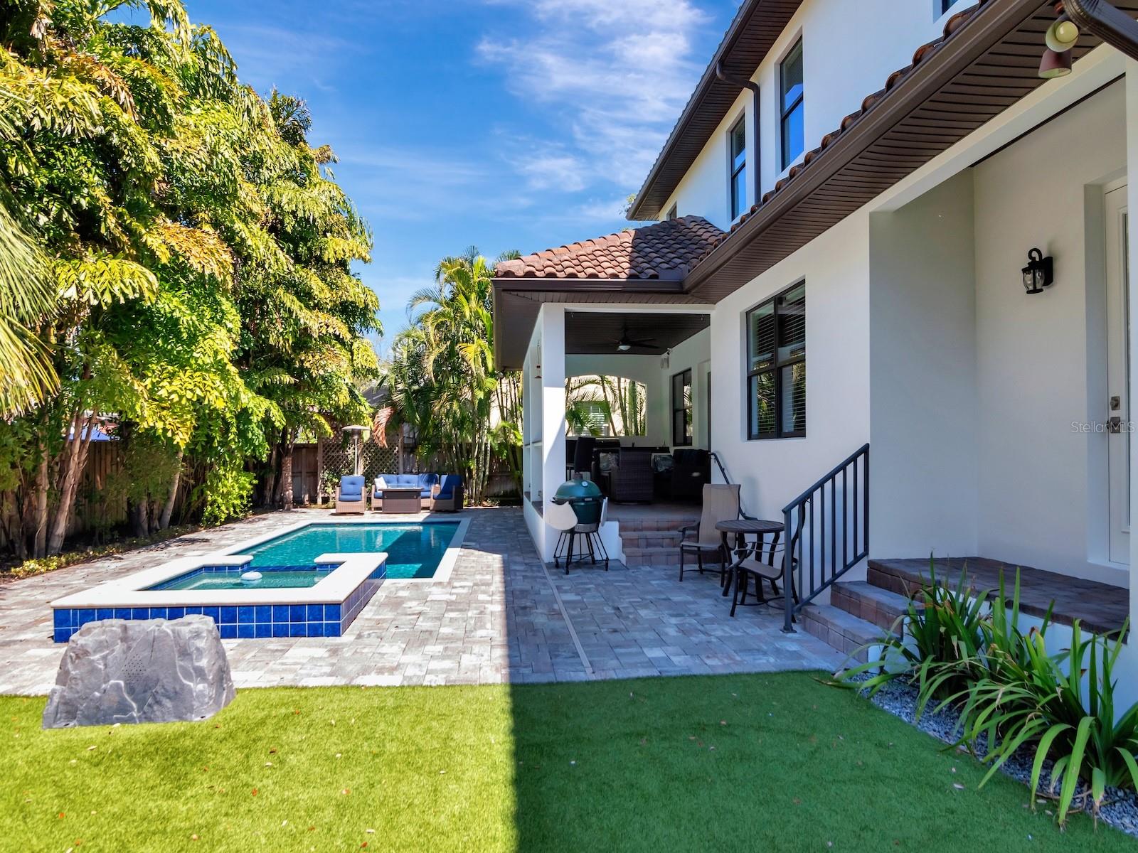 DAVIS ISLANDS PB10 PG52 TO 57 - Residential