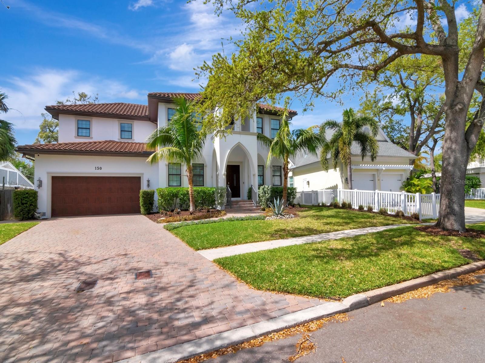 DAVIS ISLANDS PB10 PG52 TO 57 - Residential