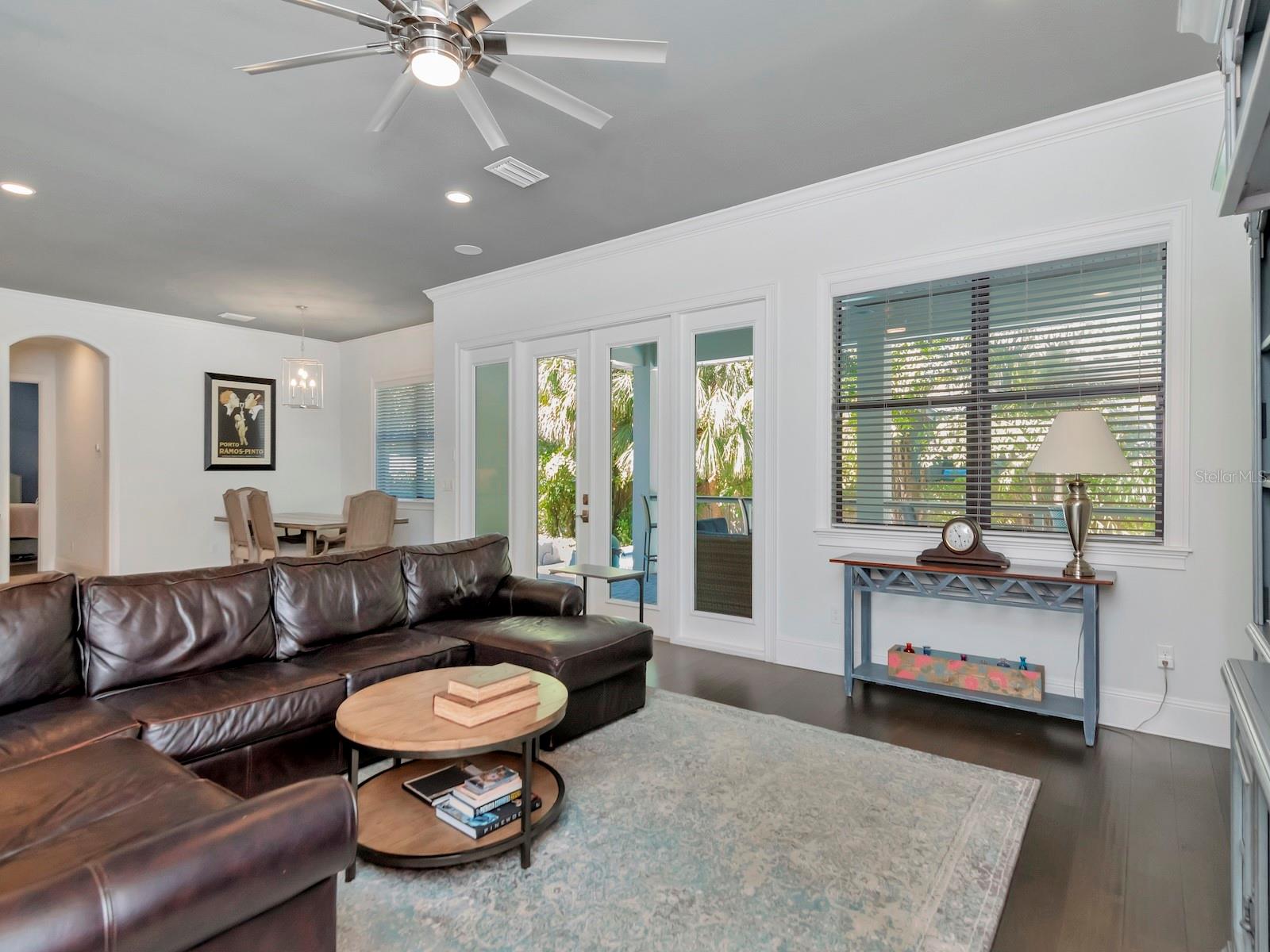 DAVIS ISLANDS PB10 PG52 TO 57 - Residential