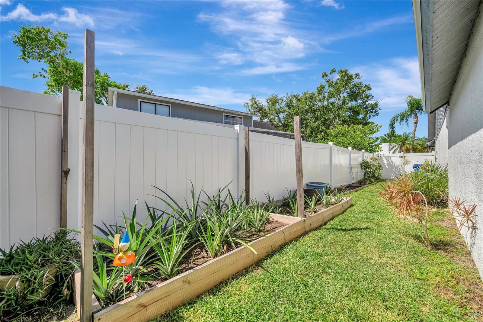 CEDAR CREEK - Residential