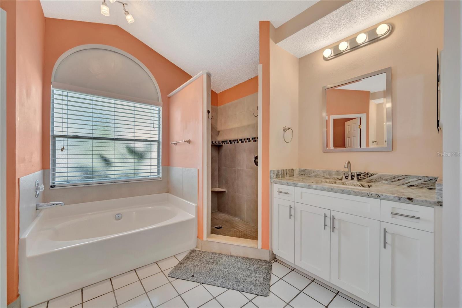 CEDAR CREEK - Residential