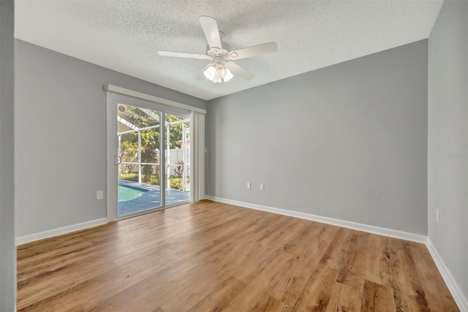 CEDAR CREEK - Residential