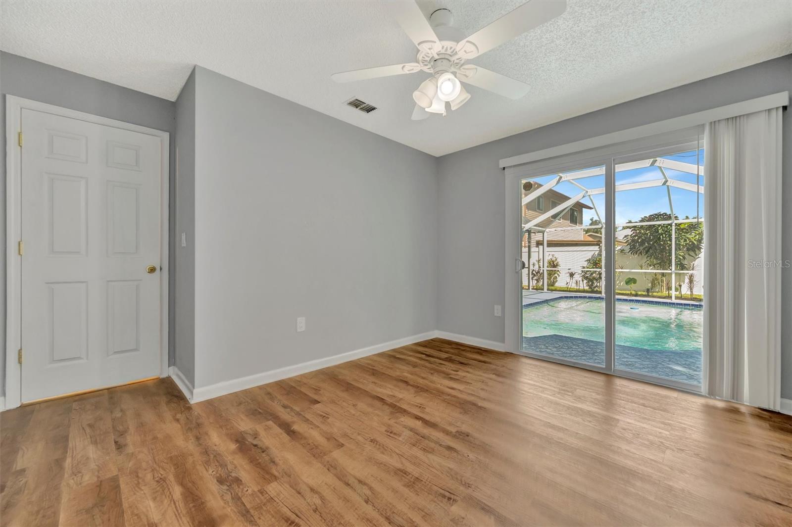 CEDAR CREEK - Residential