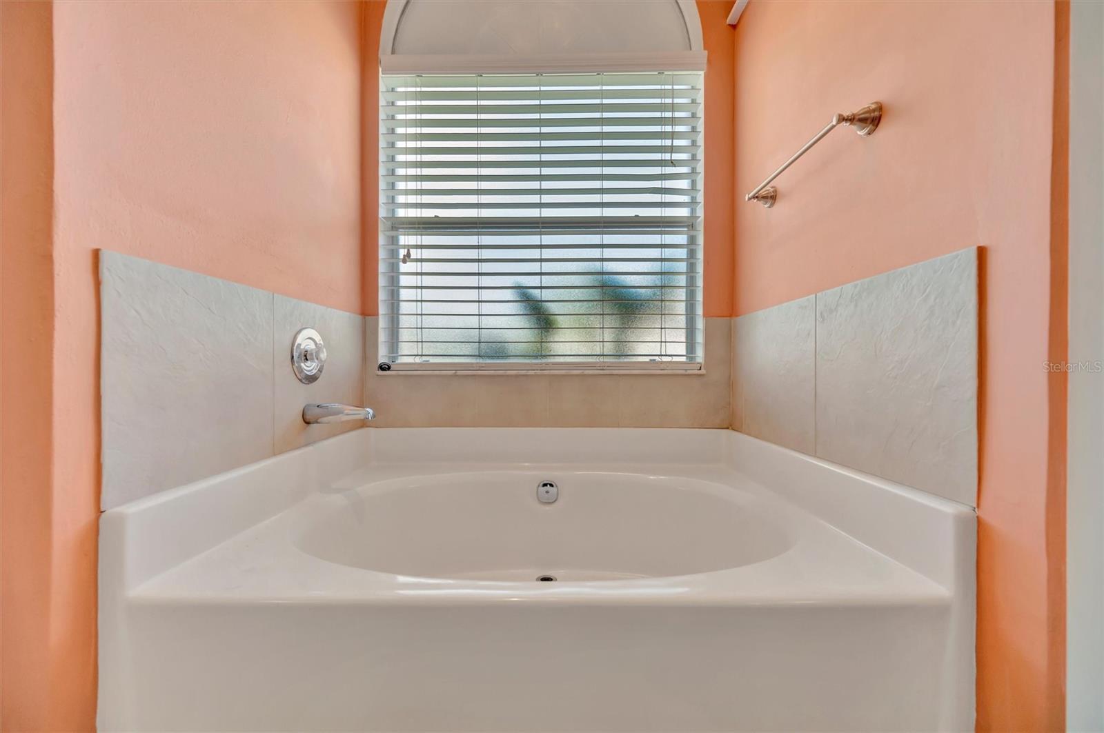 CEDAR CREEK - Residential