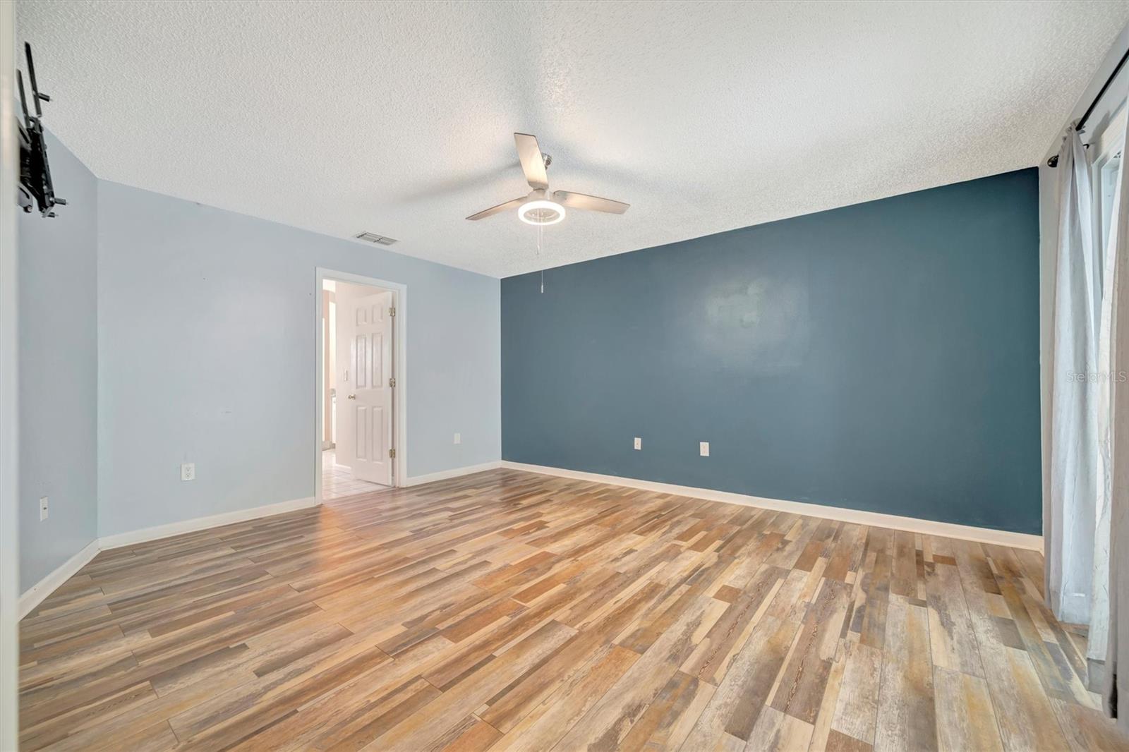 CEDAR CREEK - Residential