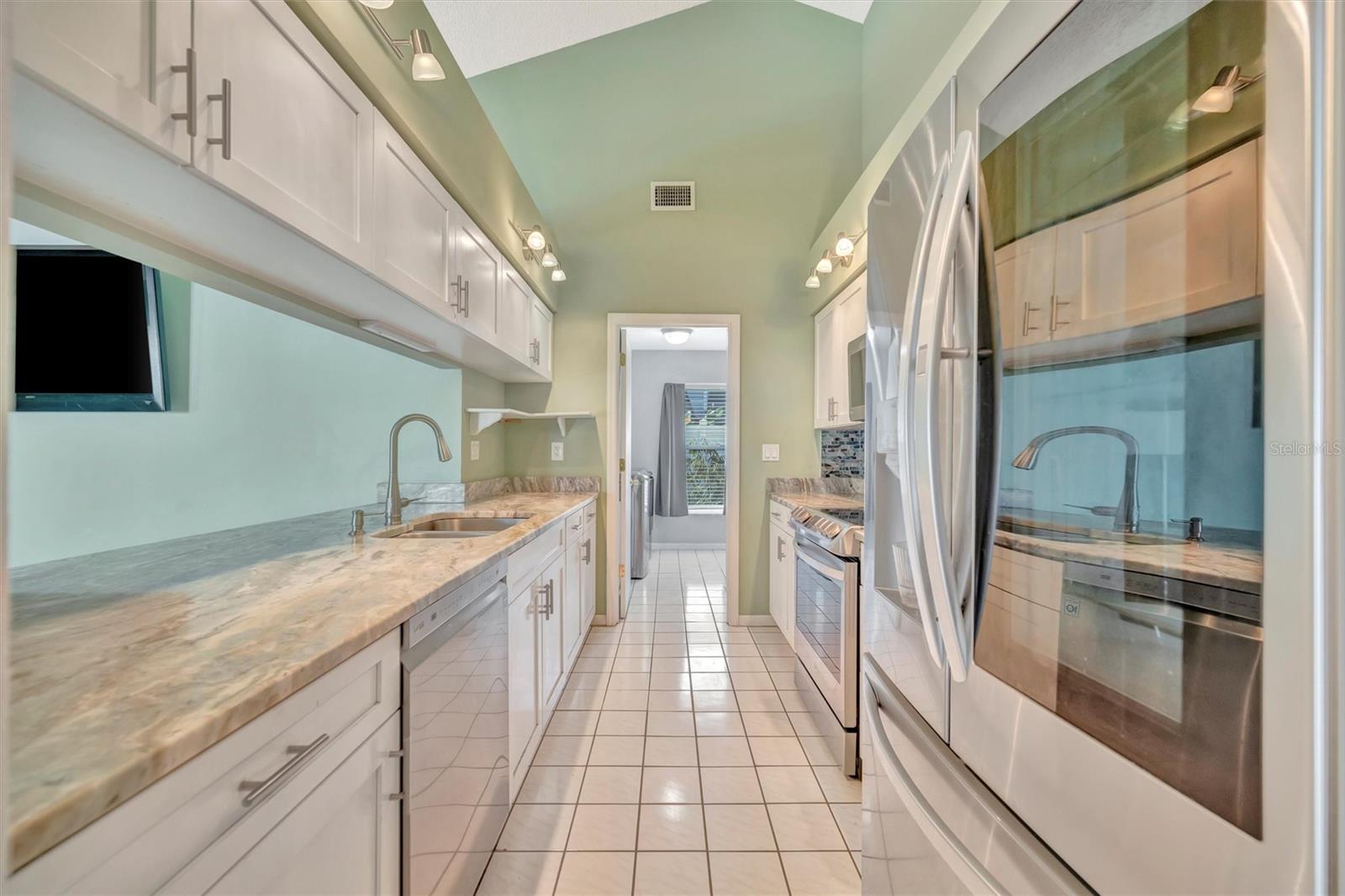 CEDAR CREEK - Residential