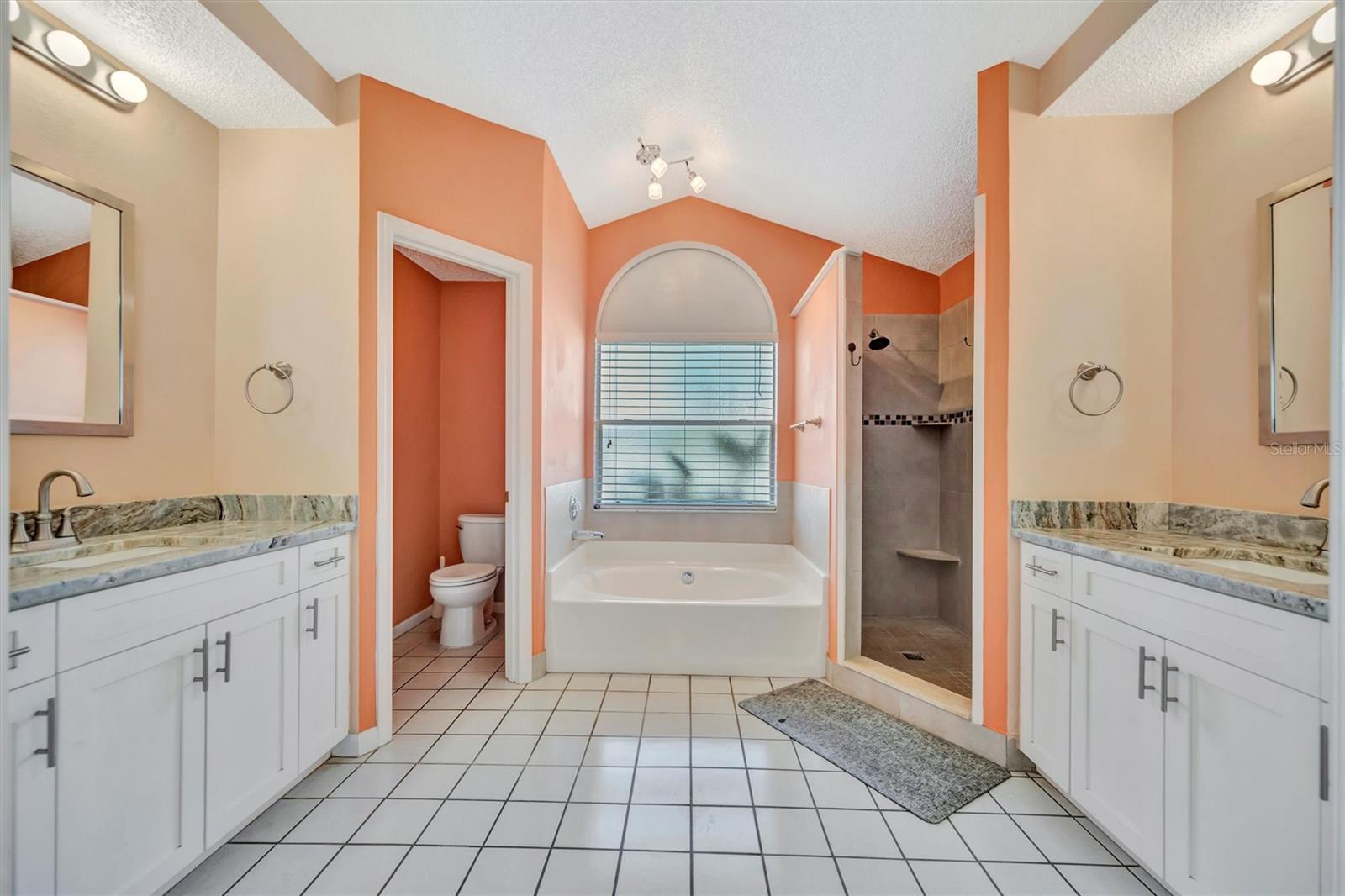 CEDAR CREEK - Residential