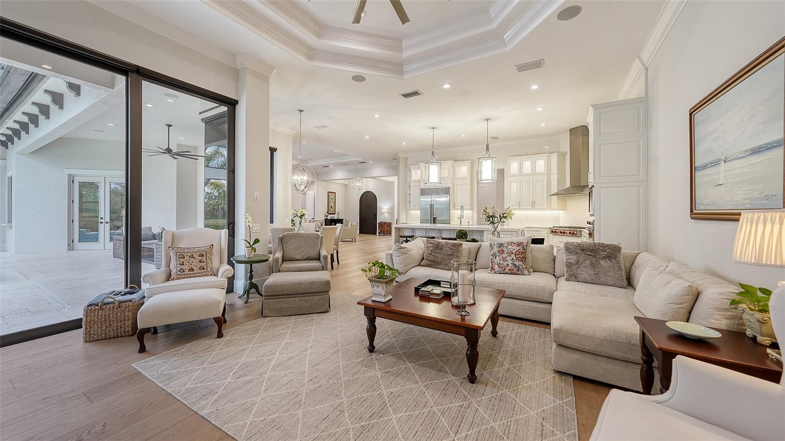 LAKE CLUB PH I - Residential