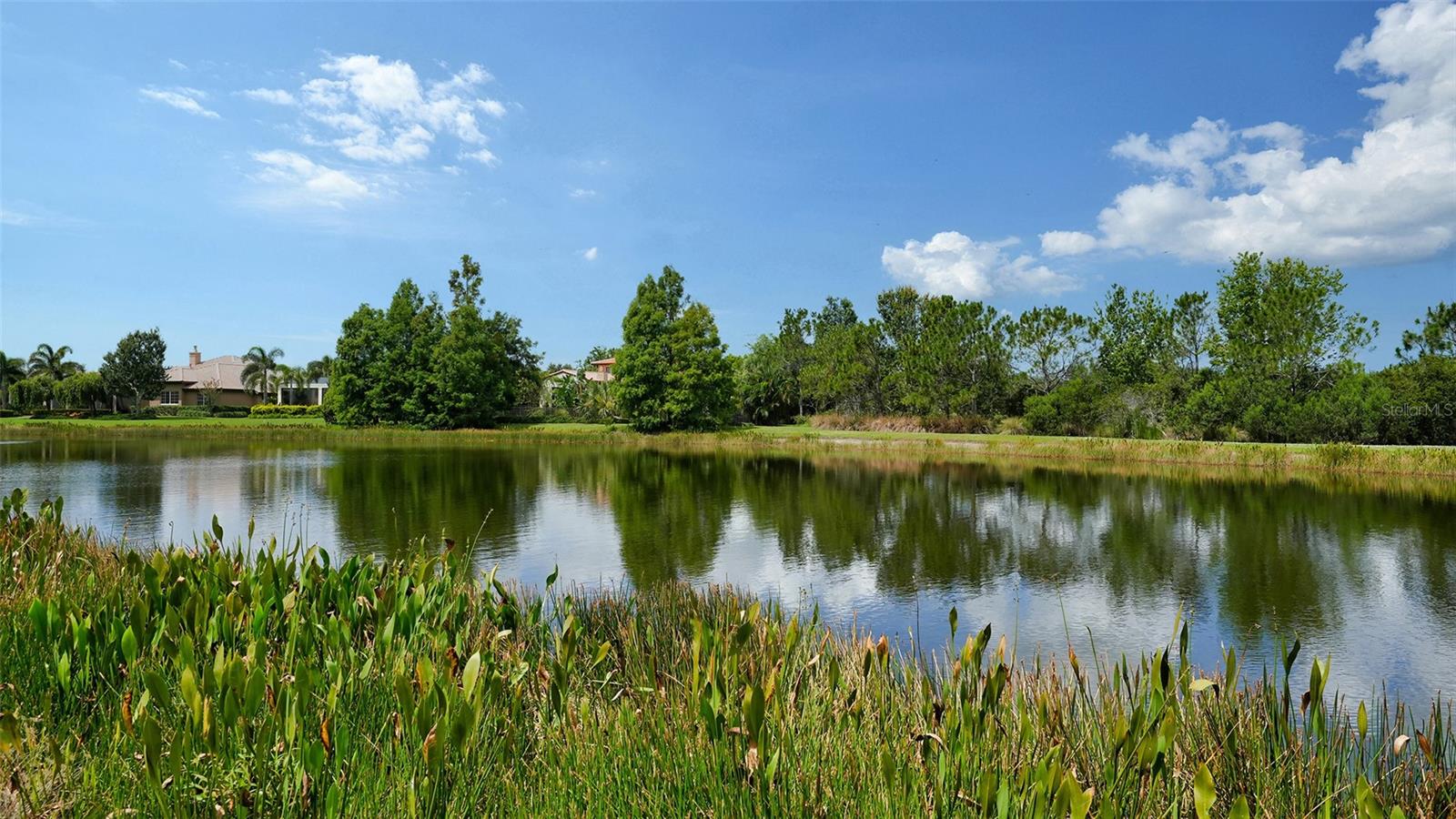 LAKE CLUB PH I - Residential