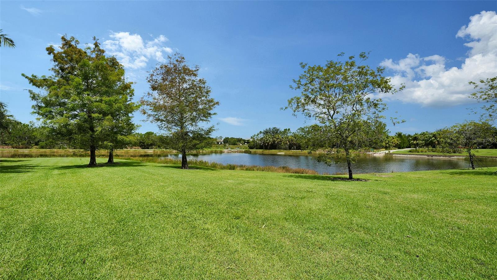 LAKE CLUB PH I - Residential