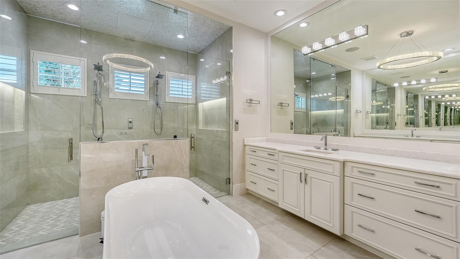 LAKE CLUB PH I - Residential