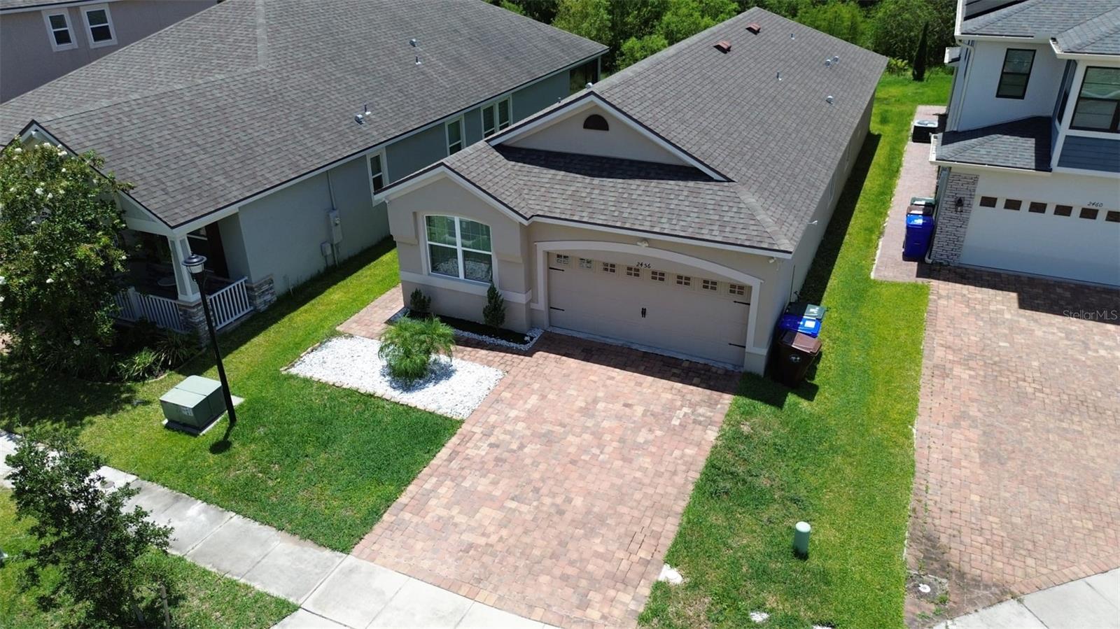 2456 VARENNA LOOP