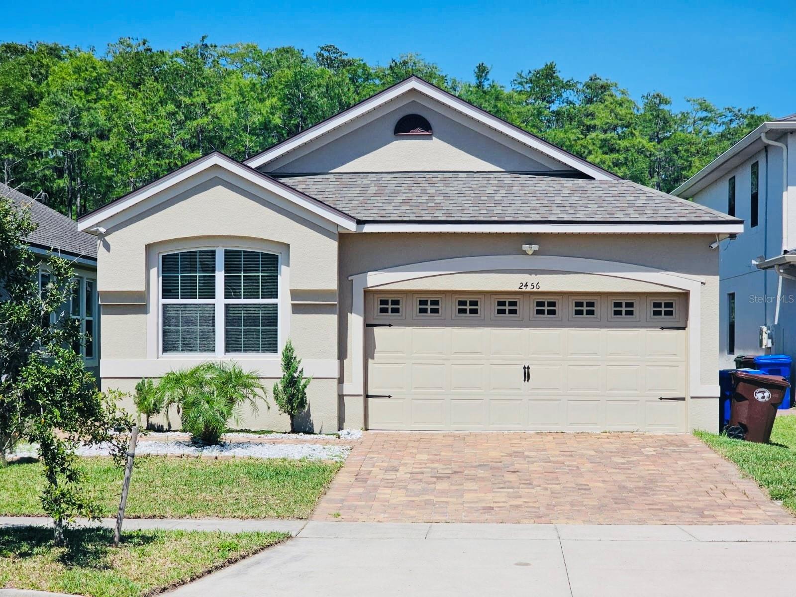 2456 VARENNA LOOP